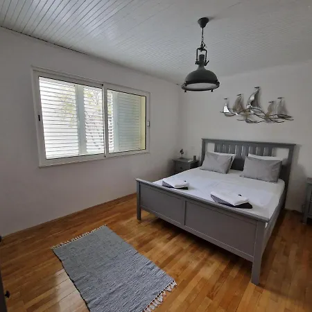 Nautica Casa , Two Terraces, Garden, Bbq, Garage, Centar Of Croatia 3*